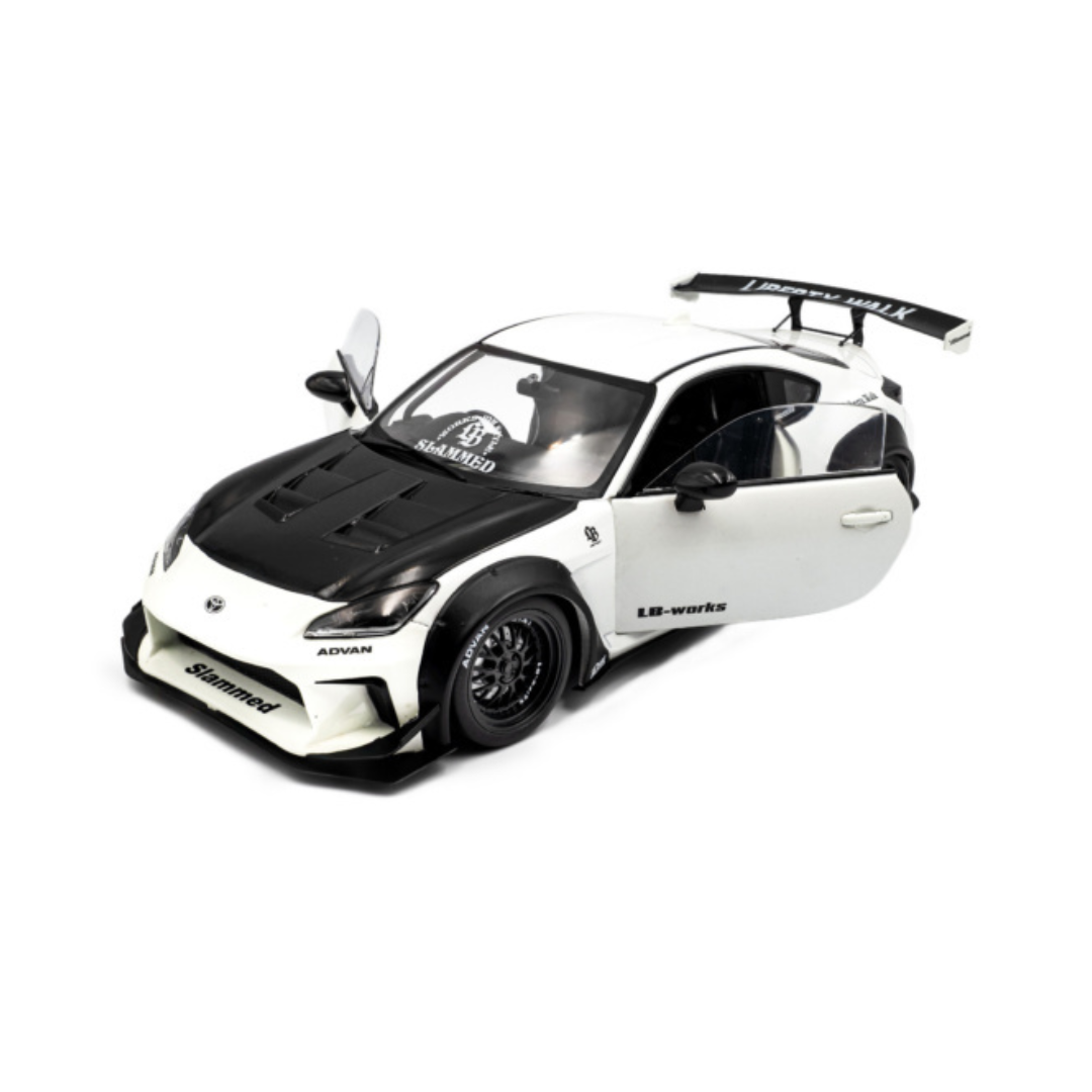 SOLIDO Scale 1:18 - 2024 Toyota GR86 LBWK Body Kit Pearl White