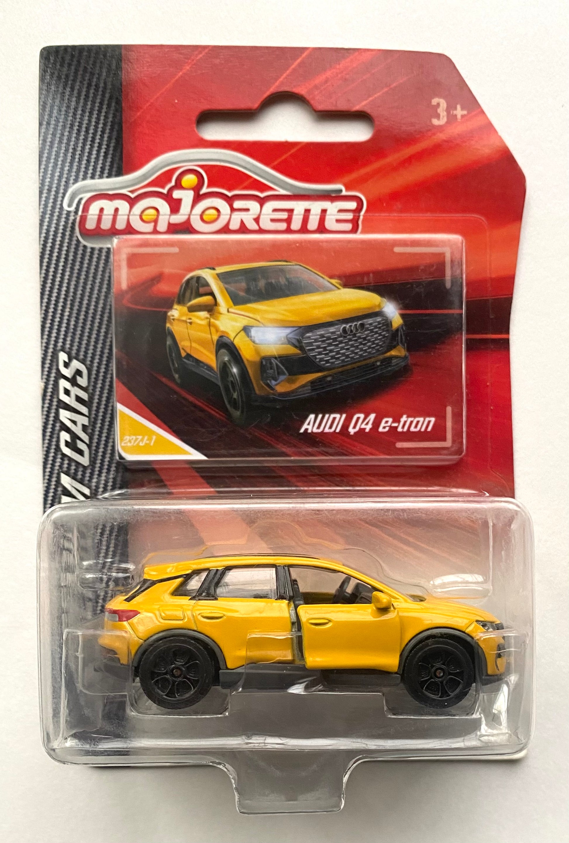 Majorette Premium Scale 1:64 - AUDI Q4 e-tron - Yellow