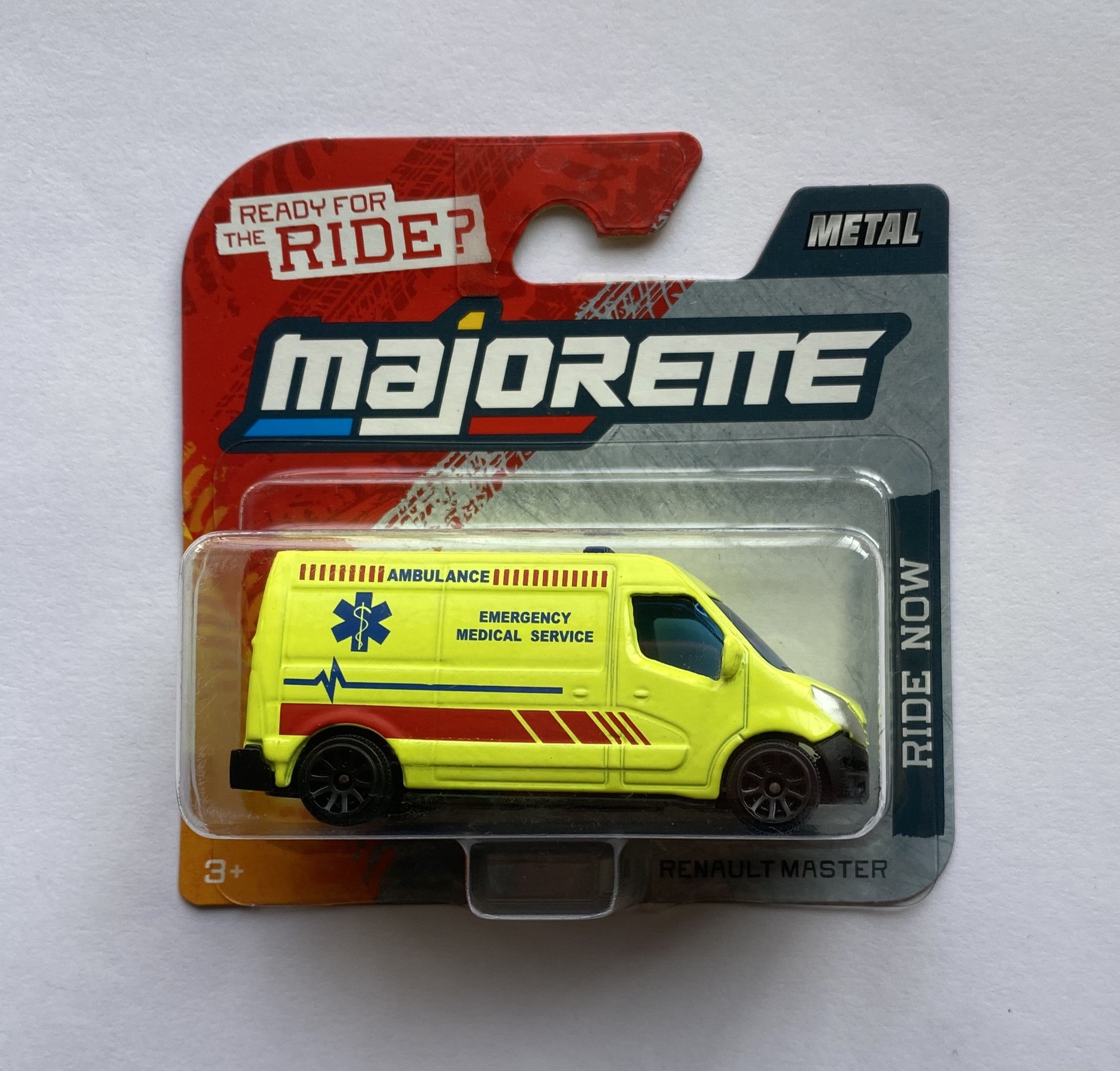 Majorette Ride Now Street Car Scale 1:64 - Renault Master - Ambulance
