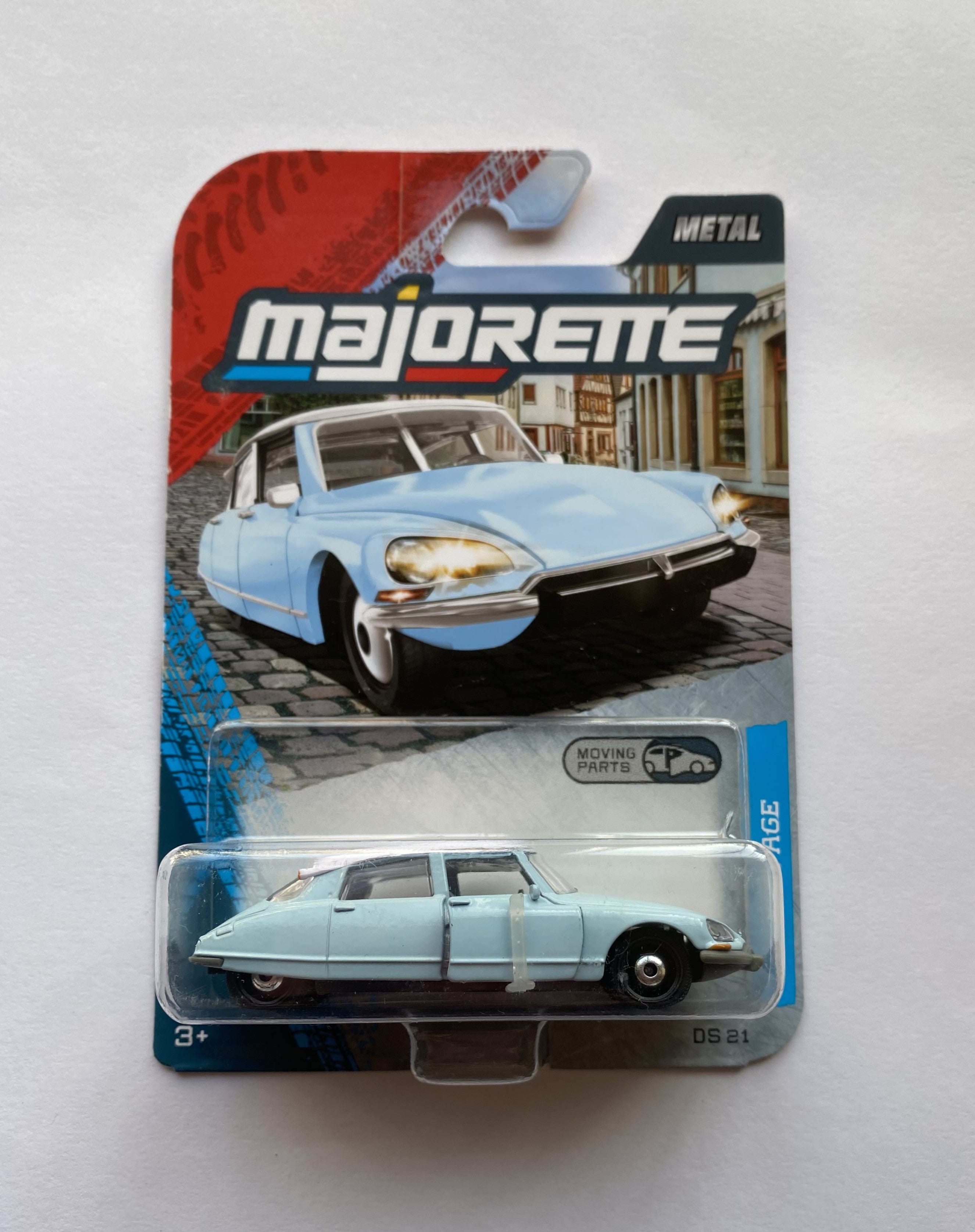 Majorette Vintage Premium Car Scale 1:64 - DS 21