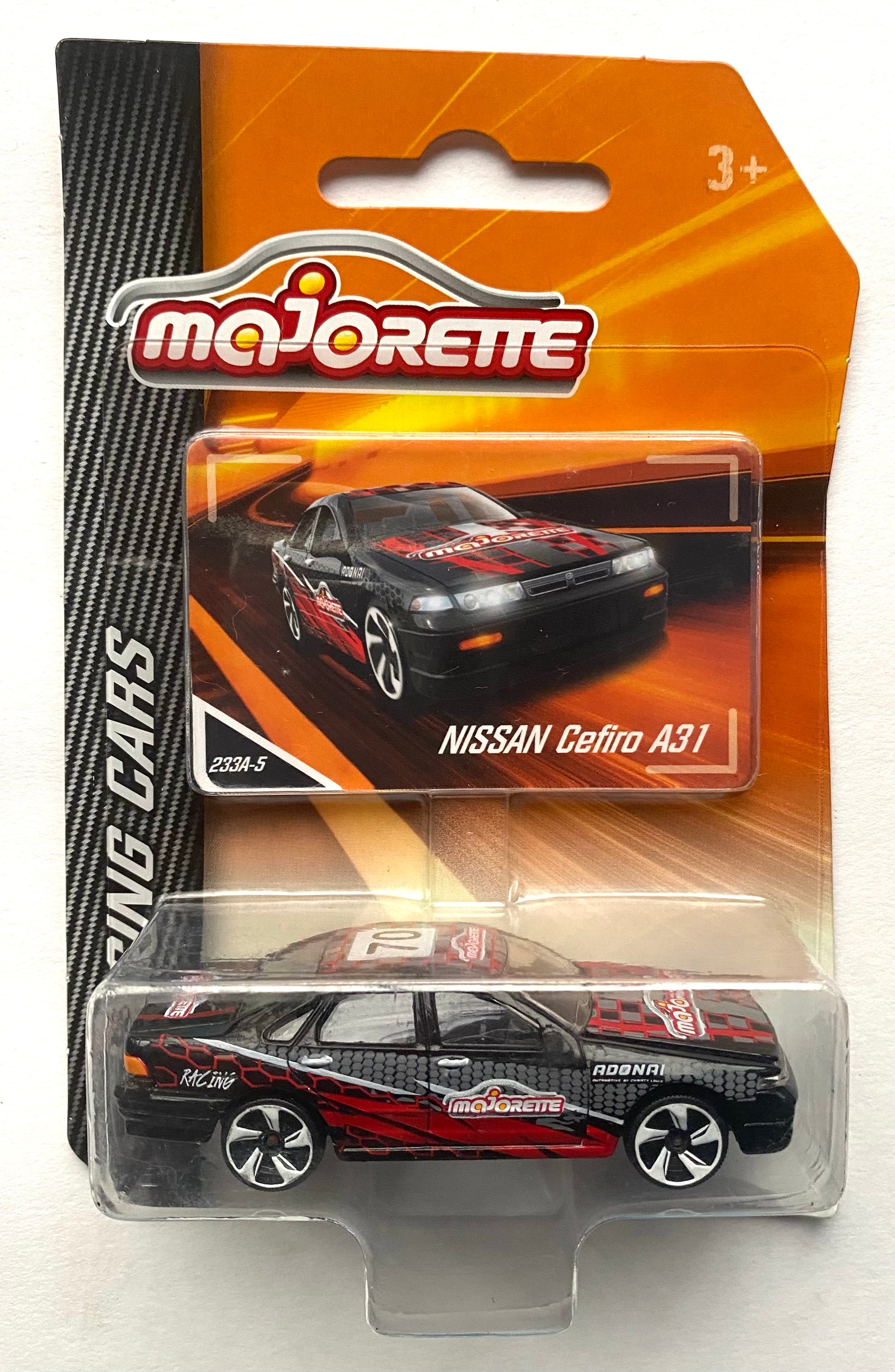 Majorette Racing Scale 1:64 - NISSAN Cefiro A31