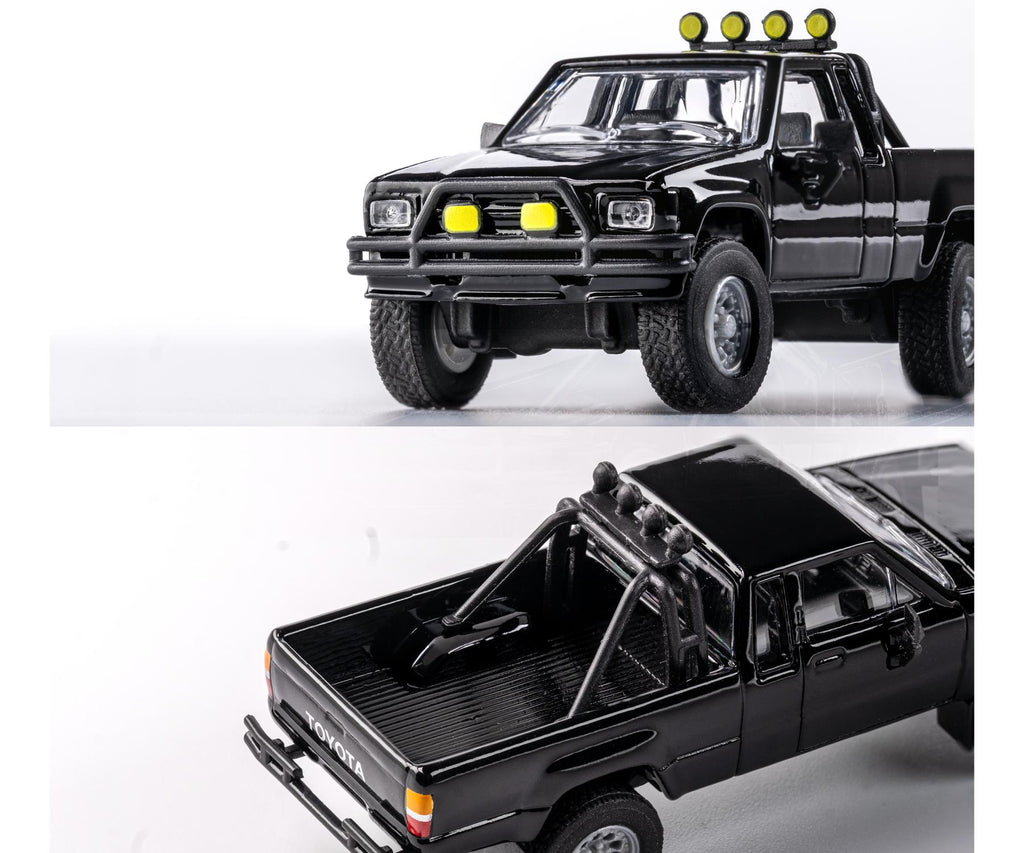 Majorette Wave 3 - Metal Collection Scale 1:64 - 1985 Toyota Hilux SR5 Pickup